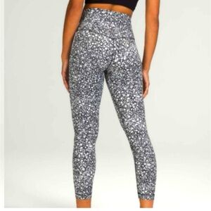 Lululemon Align Pant Size 4 Venture Floral Alpine White Black 23”